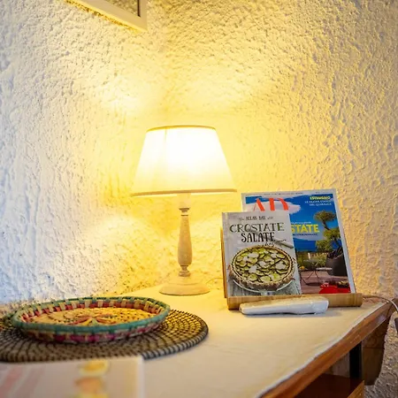 Nuraxi's Vakantiehuis Capitana